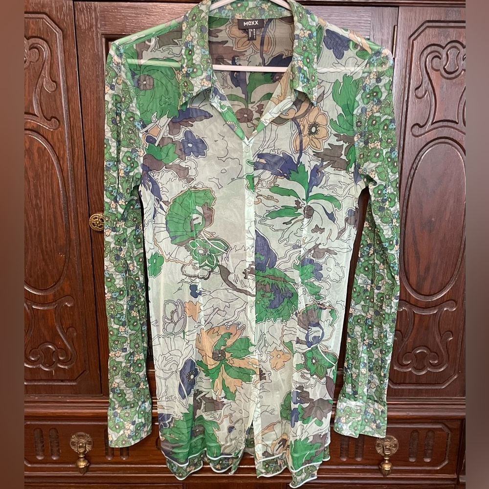 Mexx Women's Sheer Floral Button Down Shirt - Green and Cream